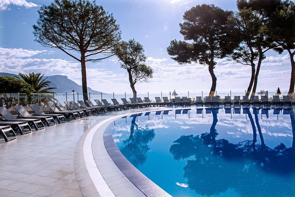 Hotel Vacances Bleues Delcloy Saint-Jean-Cap-Ferrat Bagian luar foto