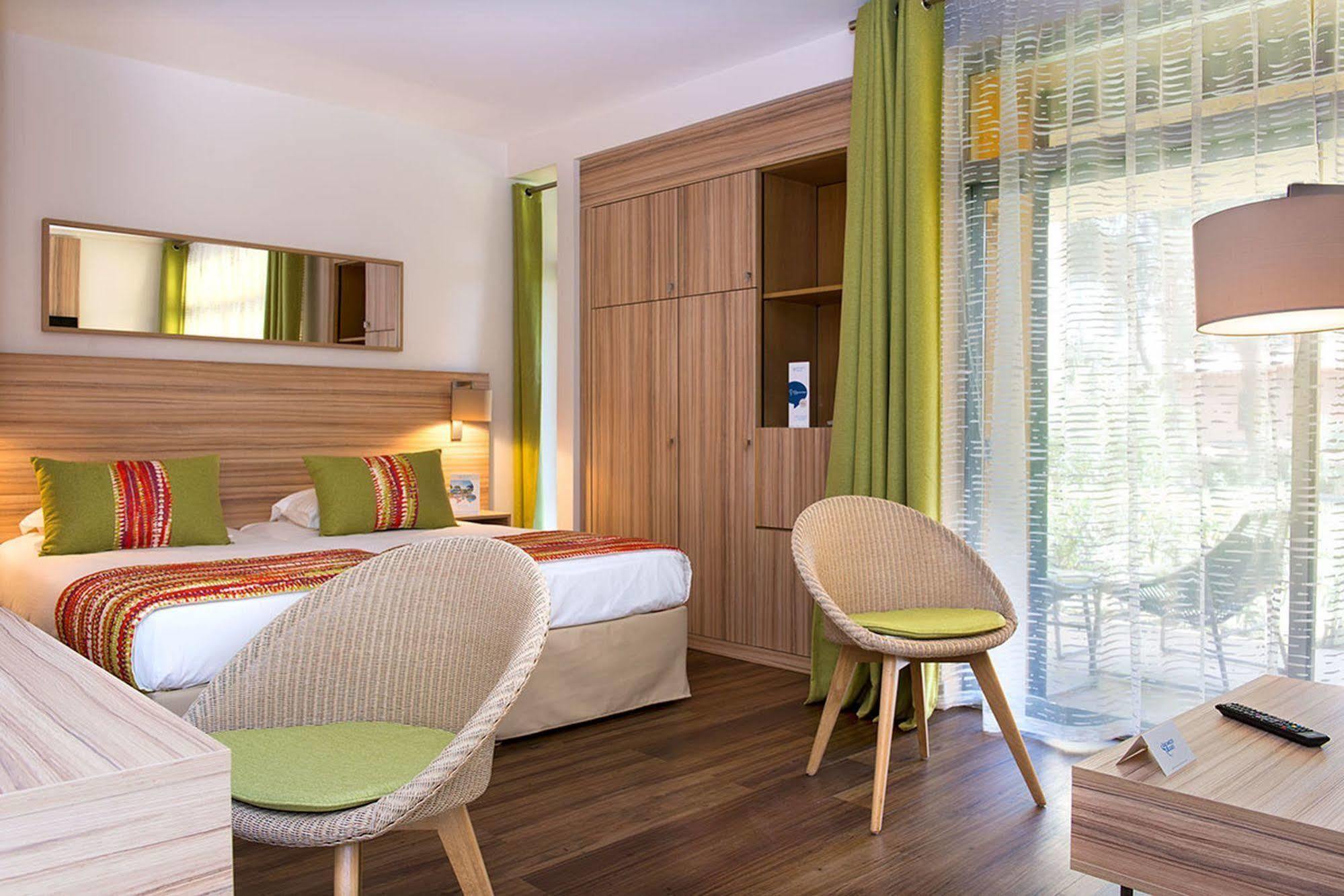 Hotel Vacances Bleues Delcloy Saint-Jean-Cap-Ferrat Bagian luar foto