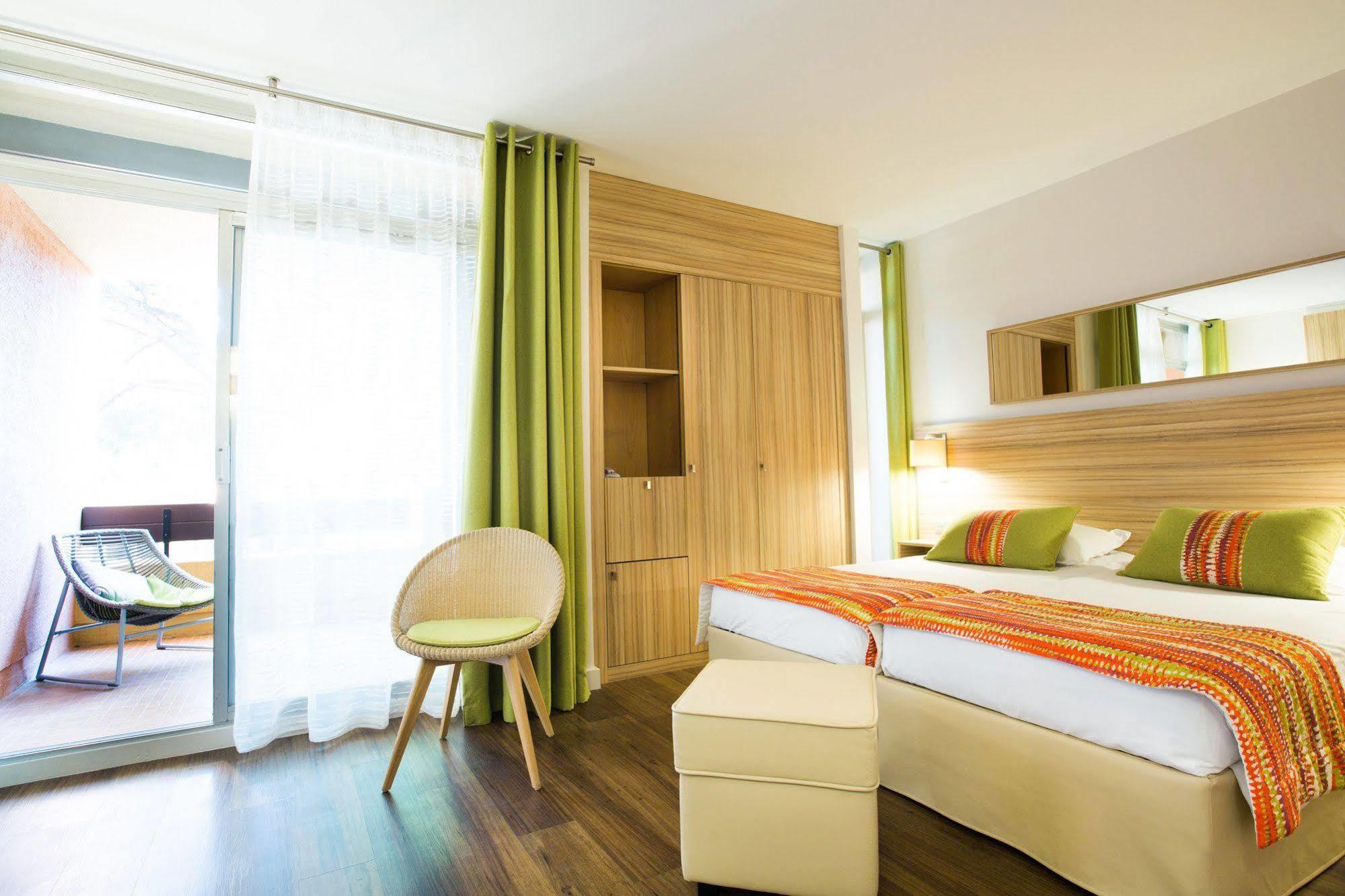 Hotel Vacances Bleues Delcloy Saint-Jean-Cap-Ferrat Bagian luar foto